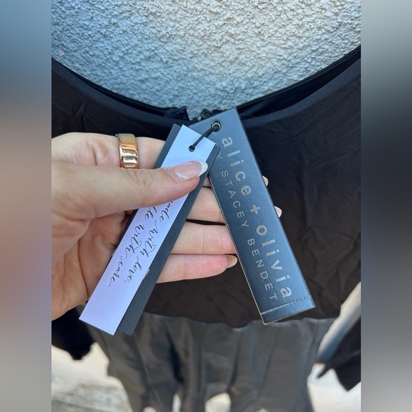 Alice + Olivia Arden Vegan Leather Scoop Neck Pleated Mini Dress in Black NWT! - Picture 5 of 7